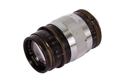Lot 426 - A Leitz 7.3cm f/1.9 Hektor Lens