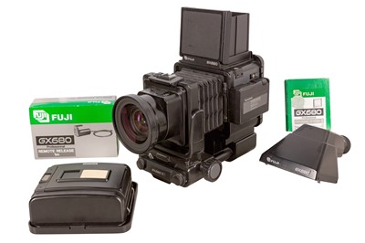 Lot 100 - A Fuji GX680S Medium Format Camera