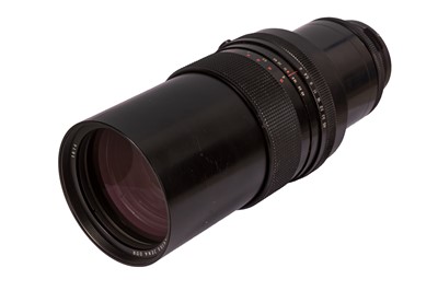 Lot 1340 - A Carl Zeiss Jena 300mm f/4 MC Medium Format Lens for Pentacon Six.