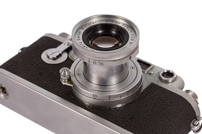 Lot 393 - A Leica IIIf Red Dial Self Timer Rangefinder Camera