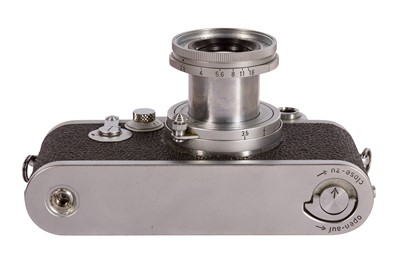 Lot 393 - A Leica IIIf Red Dial Self Timer Rangefinder Camera