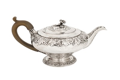 Lot 389 - A George IV sterling silver teapot, London 1826 by Benjamin Smith III