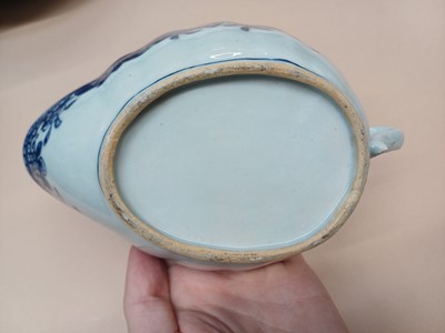 Lot 447 - A CHINESE BLUE AND WHITE DISH, BOWL AND A SAUCE BOAT