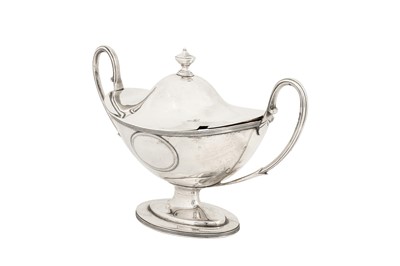 Lot 427 - A George III sterling silver sauce tureen, London 1795 by Samuel Godbehere and Edward Wigan