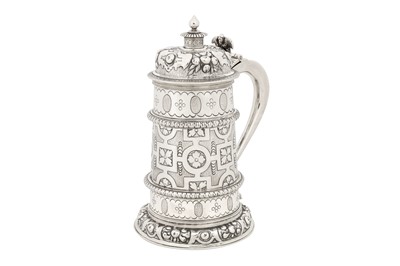Lot 336 - A George V sterling silver replica tankard, London 1920 by Tessiers