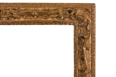 Lot 211 - AN ENGLISH 18TH TH CENTURY CARVED, PIERCED, SWEPT AND GILDED FRAME