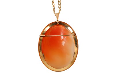 Lot 10 - A CAMEO PENDANT/BROOCH NECKLACE