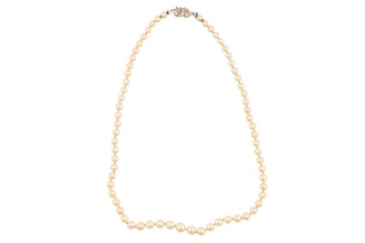 Lot 8 - A CULTURED PEARL NECKLACE