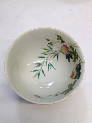 Lot 972 - A CHINESE FAMILLE-ROSE 'BITTER MELON' BOWL AND COVER