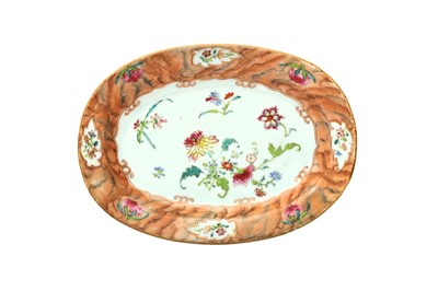 Lot 2 - A CHINESE EXPORT FAMILLE-ROSE OVAL 'BLOSSOMS' DISH