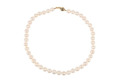 Lot 22 - A CULTURED PEARL NECKLACE