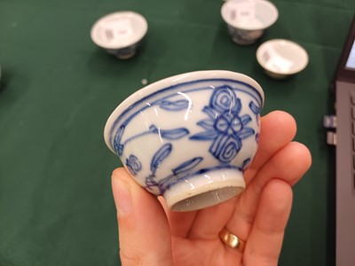 Lot 35 - FIVE CHINESE BLUE AND WHITE CUPS