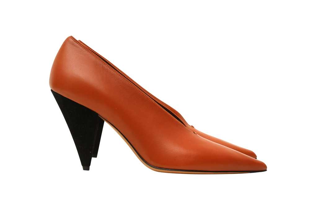 Celine v hot sale neck pump