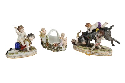 Lot 146 - A RUDOLSTADT VOLKSTEDT PORCELAIN FIGURAL GROUP, EARLY 20TH CENTURY