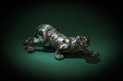 Lot 76 - A CHINESE GOLD- AND SILVER-INLAID BRONZE 'FELINE' FIGURE