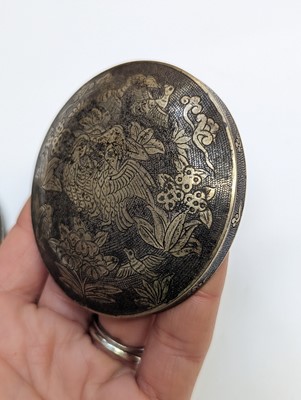 Lot 114 - A CHINESE PARCEL-GILT SILVER 'MANDARIN DUCK' BOX AND COVER