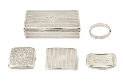 Lot 192 - A mixed group  of sterling silver