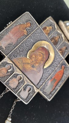 Lot 186 - A Nicholas II early 20th century Russian 875 standard silver gilt gem set icon case, Moscow circa 1910 possibly by Kuzma Ivanovich Konov for P.I. Olovyanishnikova and Sons (active until 1917)