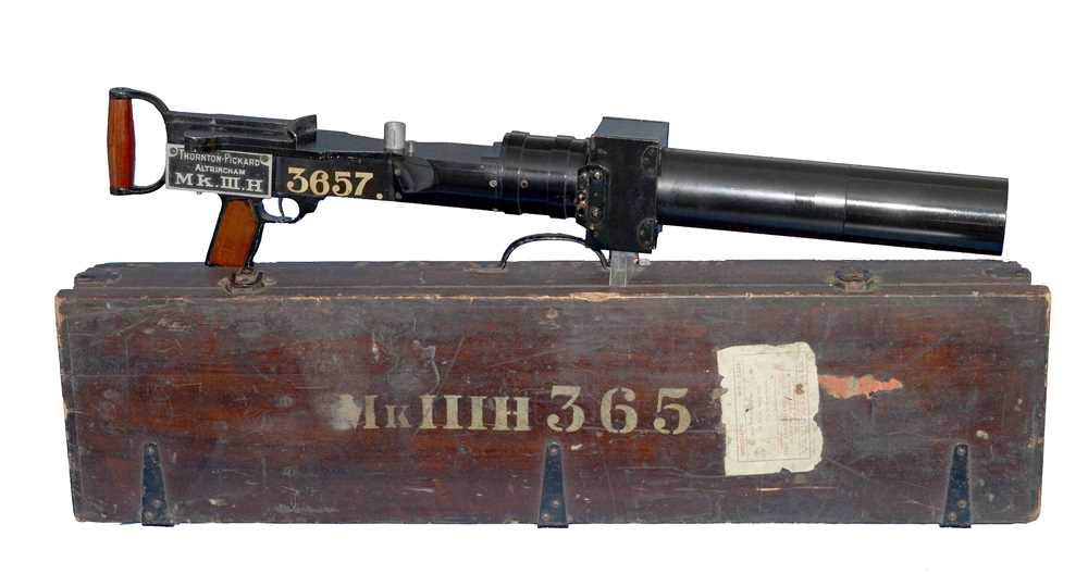 Lot 123 - Thornton Pickard Hythe Camera Gun Mk III.