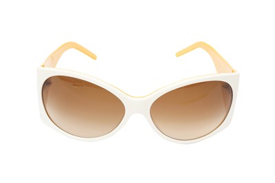 Lot 14 - Fendi White Oversized Oval Sunglasses