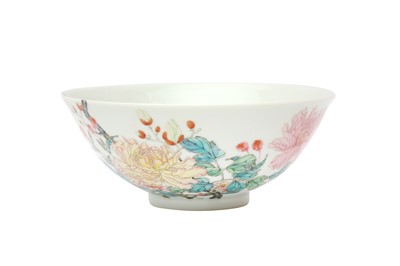 Lot 973 - A CHINESE FAMILLE-ROSE 'BLOSSOMS' BOWL