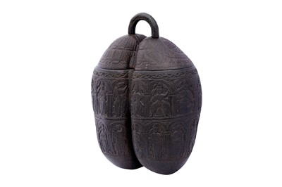 Lot 263 - A CARVED COCO-DE-MER (LODOICEA MALDIVICA) WITH FIGURAL MOTIFS