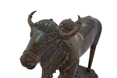 Lot 116 - A LARGE DHOKRA BRONZE SCULPTURE OF A HOLY COW
