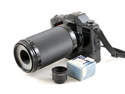 Lot 1152 - Yashica Dental Eye II Macro Film Camera.