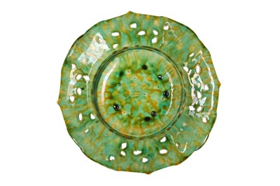 Lot 195 - A MINTON MAJOLICA CRYSTAL PALACE ART UNION CHRISTMAS PUDDING SERVING DISH