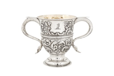 Lot 419 - A George III sterling silver twin handled cup, London 1776 by Thomas Wallis