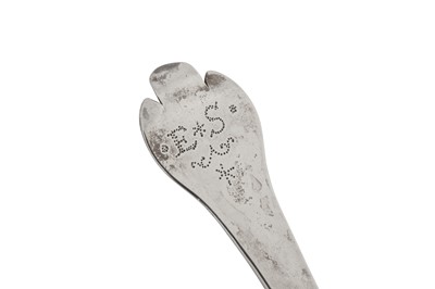 Lot 470 - A James II sterling silver spoon, London 1686 by Edward Hulse (free 1680)