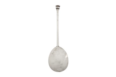 Lot 479 - A Charles I unascribed provincial silver seal top spoon, circa 1630