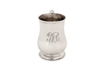 Lot 414 - A George III sterling silver small mug, London 1768 by Henry Green and Charles Aldridge