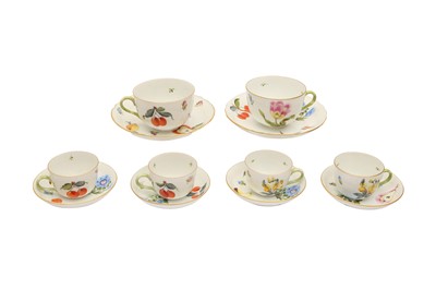 Lot 218 - A HEREND 'FRUITS AND FLOWERS' PATTERN PORCELAIN TEA SET