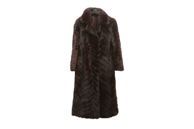 Lot 440 - A MINK FUR COAT