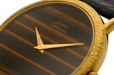 Lot 32 - A GENTS 18K GOLD PIAGET ALTIPLANO AUTOMATIC - TIGERS EYE