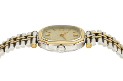 Lot 54 - A LADIES VAN CLEEF & ARPELS BRACELET WATCH