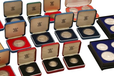 Lot 132 - A COLLECTION OF SILVER PROOF COINS
