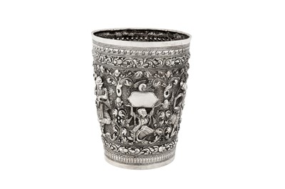 Lot 116 - A late 19th / early 20th century Burmese unmarked silver beaker, Upper Burma circa 1900