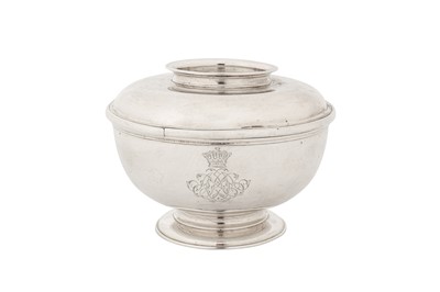 Lot 458 - A George I Britannia standard silver sugar bowl and cover, London 1719 by William Fleming (reg. April 1697)