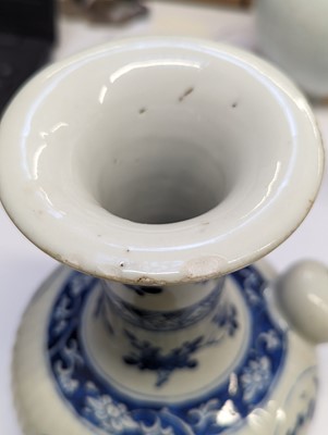 Lot 68 - A CHINESE BLUE AND WHITE KENDI