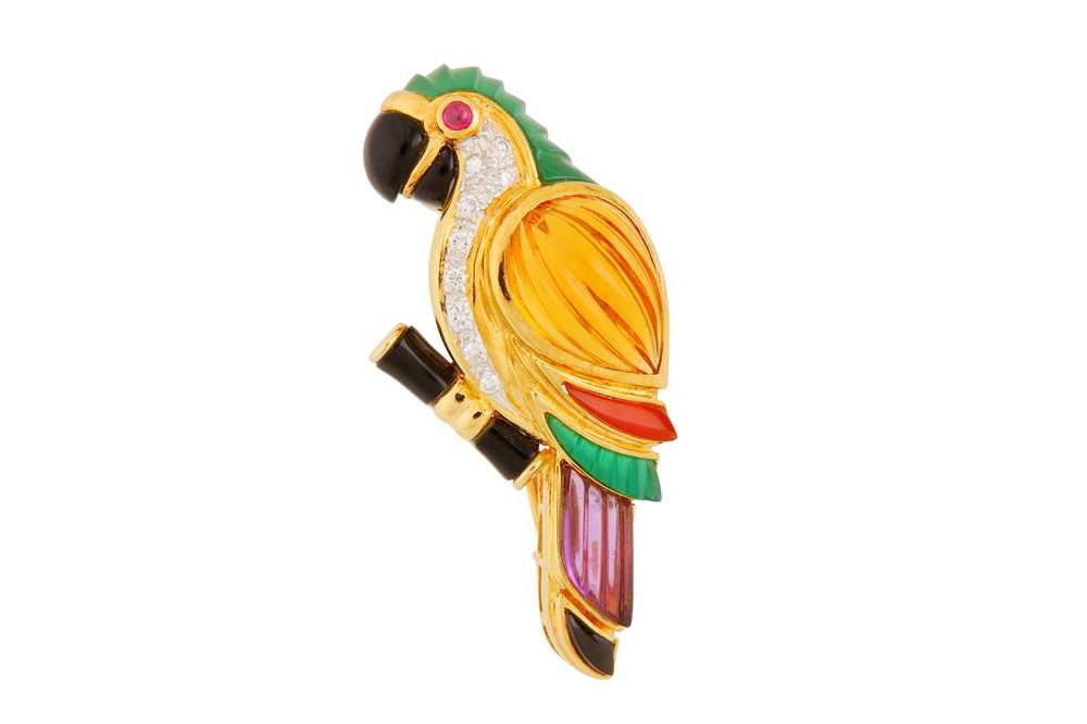 Lot 111 - A MULTI-GEM PARROT BROOCH