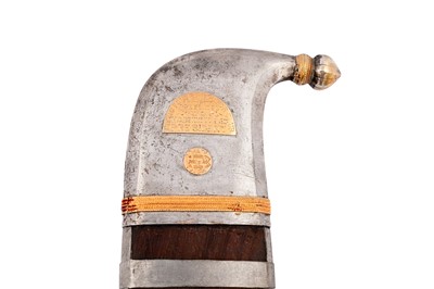 Lot 218 - λ A COMMEMORATIVE SILVER AND GOLD-MOUNTED PICHANGATTI DAGGER AND ITS SHEATH