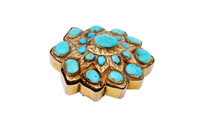 Lot 279 - A TURKOMAN-STYLE GOLD-FOILED TURQUOISE-SET FLORAL NECKLACE ELEMENT