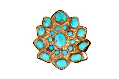 Lot 279 - A TURKOMAN-STYLE GOLD-FOILED TURQUOISE-SET FLORAL NECKLACE ELEMENT