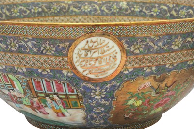 Lot 292 - A LARGE CANTON 'FAMILLE ROSE' PORCELAIN BOWL AND DISH FROM THE ZILL AL-SULTAN'S "BLUE SERVICE"