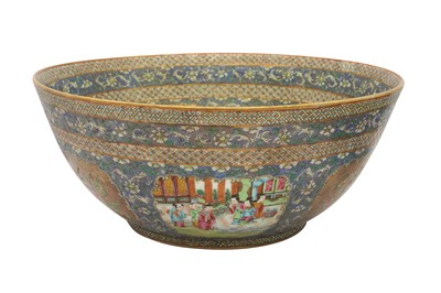 Lot 292 - A LARGE CANTON 'FAMILLE ROSE' PORCELAIN BOWL AND DISH FROM THE ZILL AL-SULTAN'S "BLUE SERVICE"