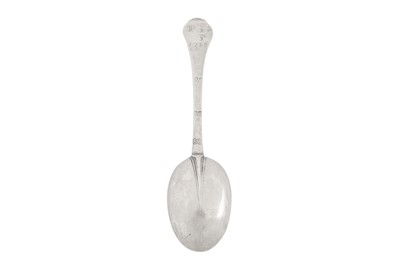 Lot 464 - A Queen Anne – George I provincial West Country silver spoon, circa 1705-15 by either Edward Sweet II of Dunster (1673-1737) or Richard Sweet III of Honiton (d. 1737)