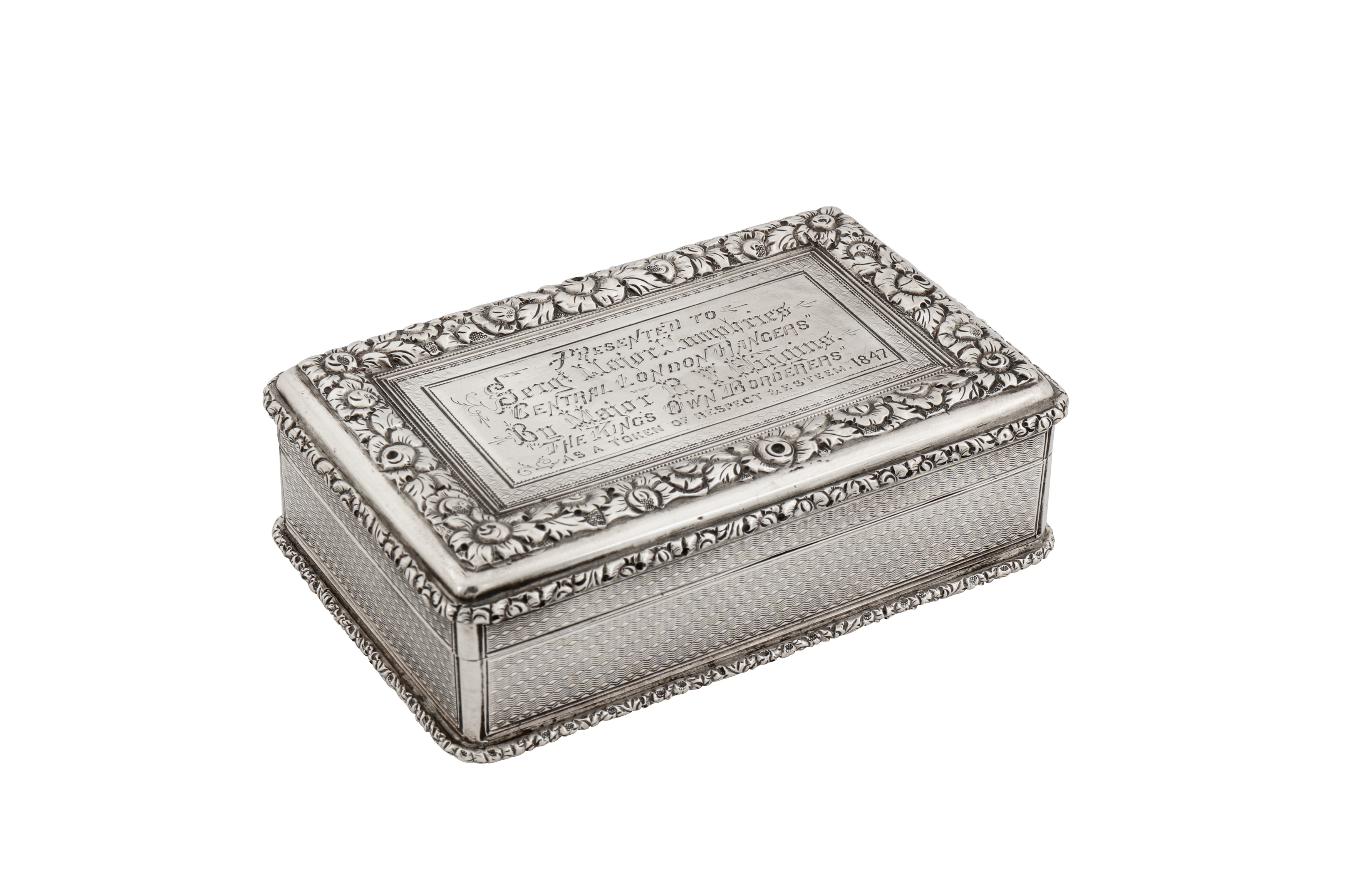 Lot 72 - A Victorian sterling silver snuff box, London