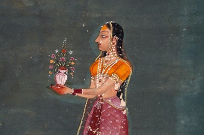 Lot 71 - A STANDING PORTRAIT OF AN INDIAN COURTLY MAIDEN